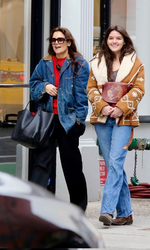 Katie Holmes y Suri Cruise HO4153