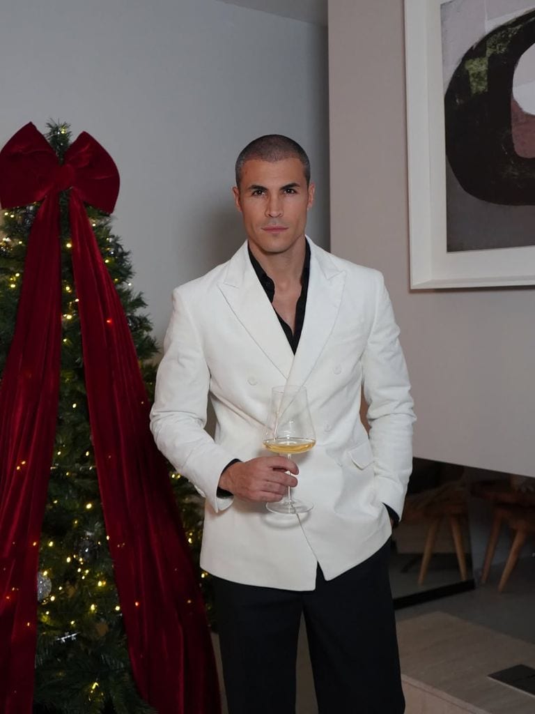 El padre de Kiko Jiménez ha sido detenido por un presunto apuñalamiento en Linares tras una discusión en una armería