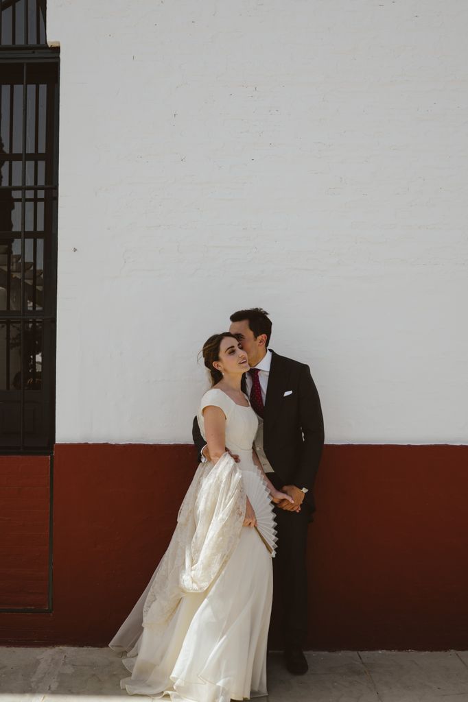 Vestido de novia con corsé y bordados de Flor Fuertes