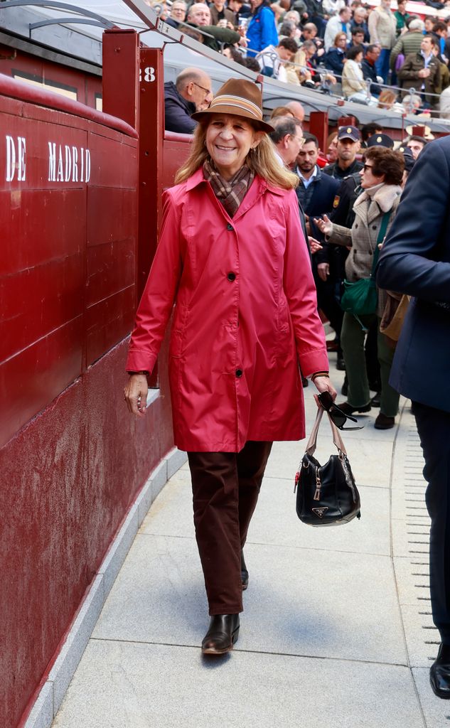 La infanta Elena en la plaza de toros de Las Ventas 