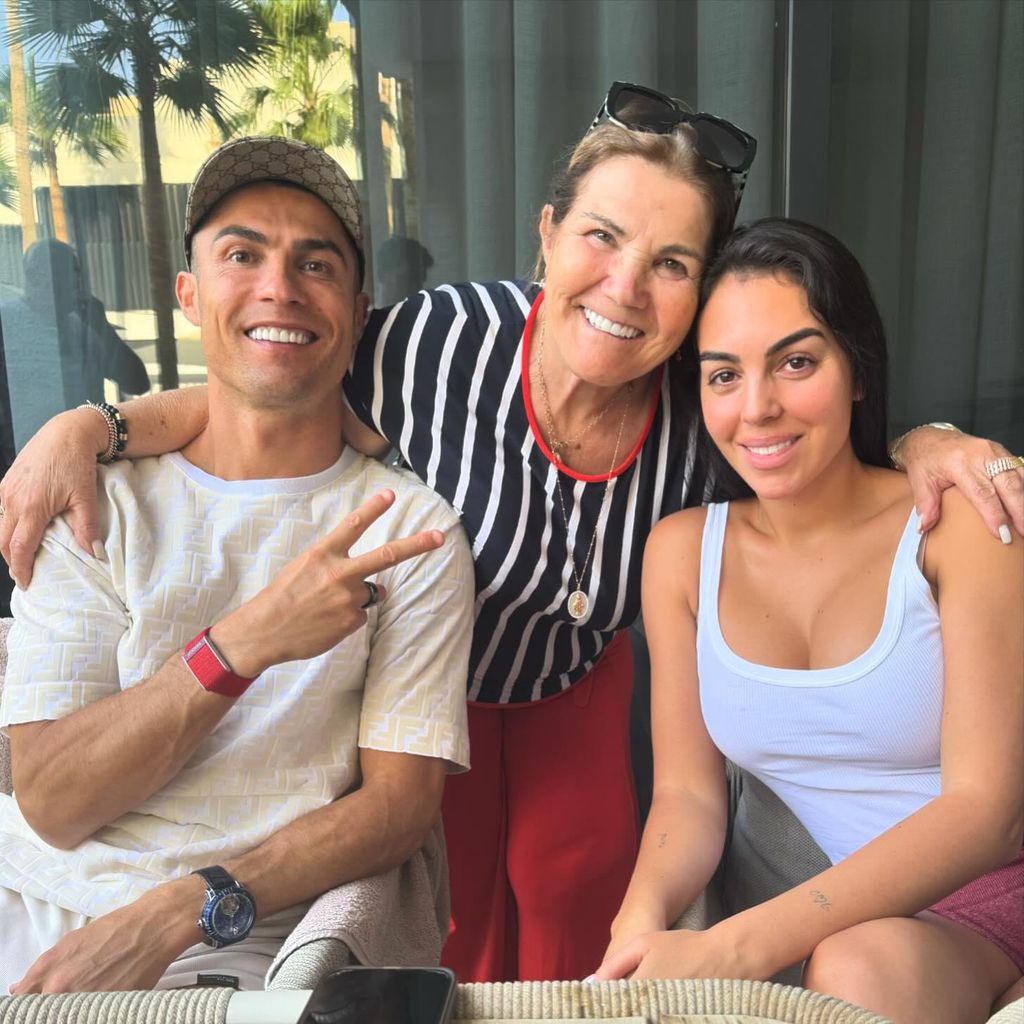 Cristiano Ronaldo, Dolores Aveiro y Georgina Rodríguez