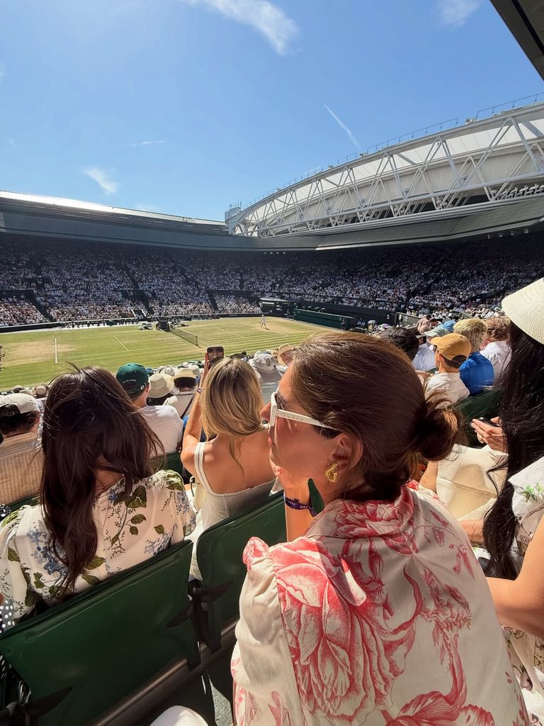 Lourdes Montes, disfrutando del partido desde la grada