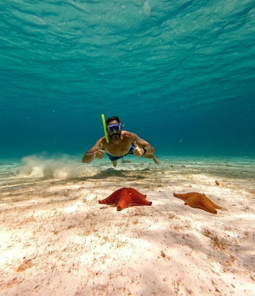 Roberto Leal disfruta de la riqueza en fauna marina en las aguas caribeñas