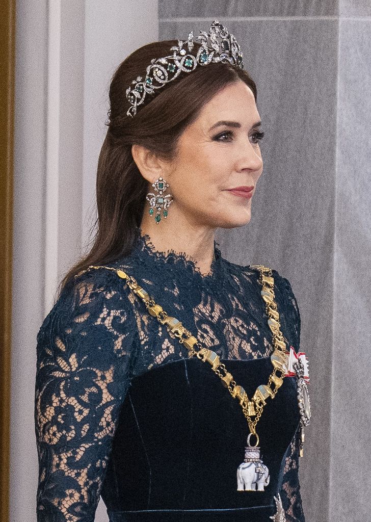 Mary de Dinamarca con la tiara de esmeraldas.