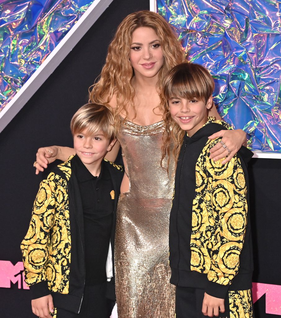 Shakira con sus hijos Milan y Sasha