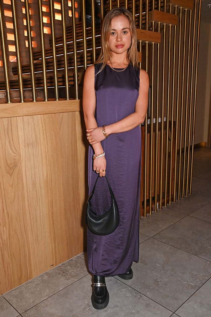 Amelia Windsor con mocasines