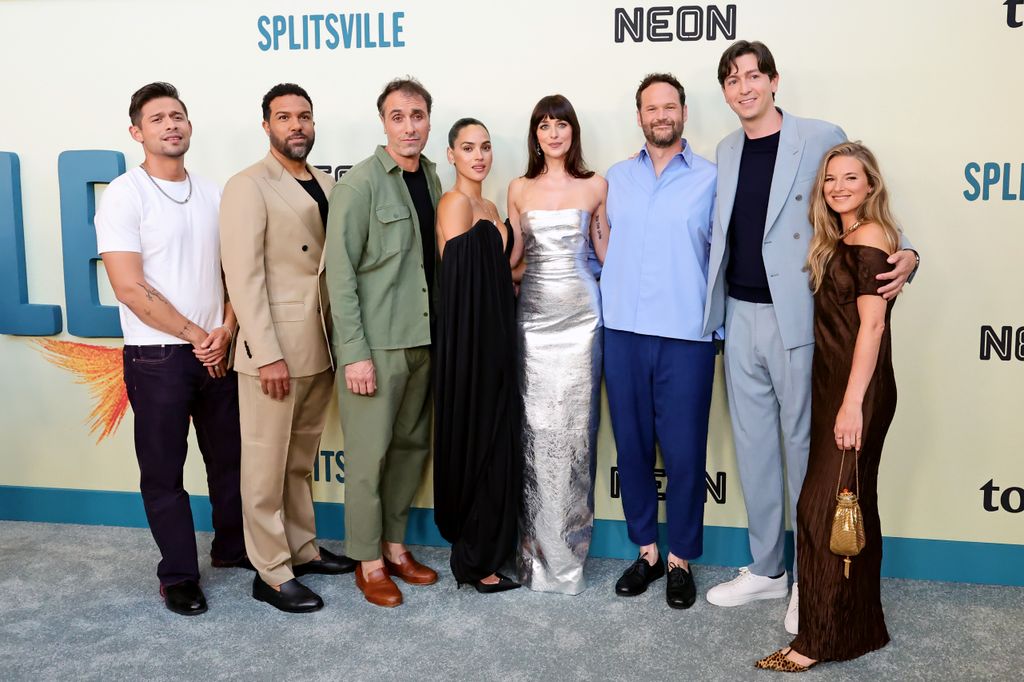 El cast de Splitsville en el estreno del filme.