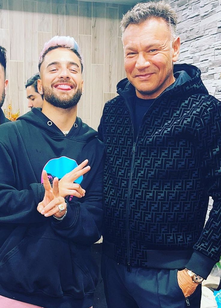 Maluma dejó ver el gran cariño y admiración que le tiene a Walter Kolm.