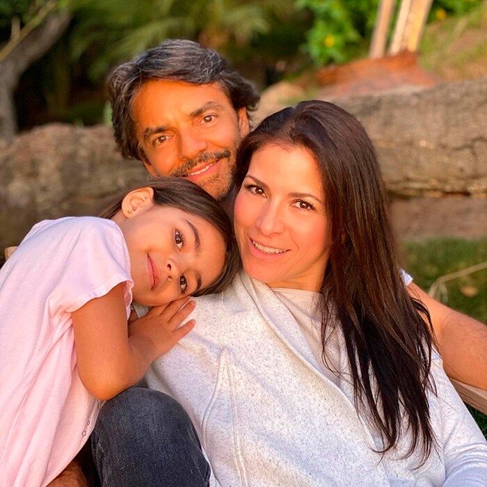 Eugenio y Aitana Derbez con Alessandra Rosaldo