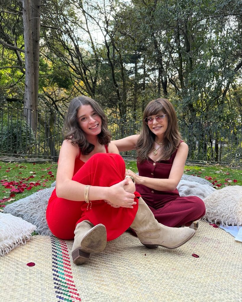 Itatí Cantoral y su hija María Itatí.