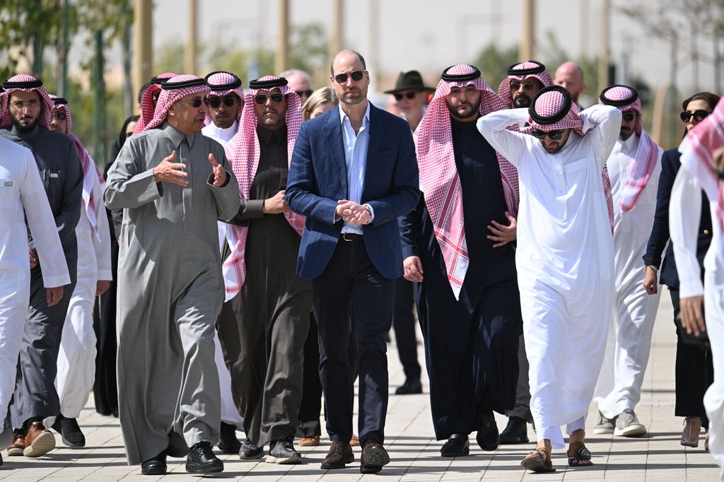 El príncipe Guillermo visita el proyecto sostenible de Arabia Saudi