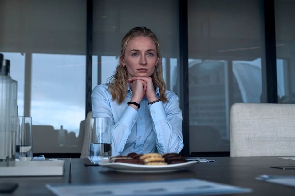 Sophie Turner se mete en la piel de Zara en 'El robo'