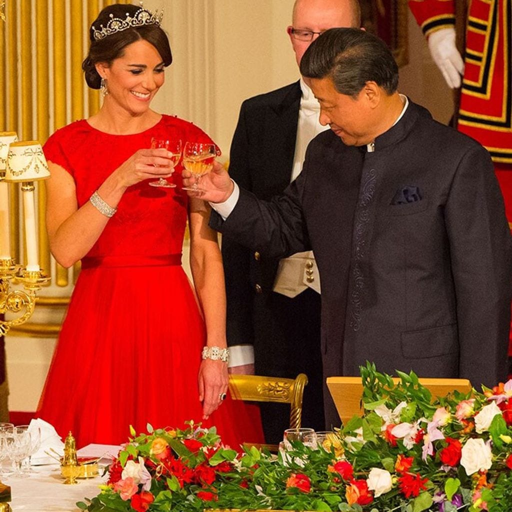 Kate Middleton con la tiara Lotus Flower, que perteneció a la Reina Madre