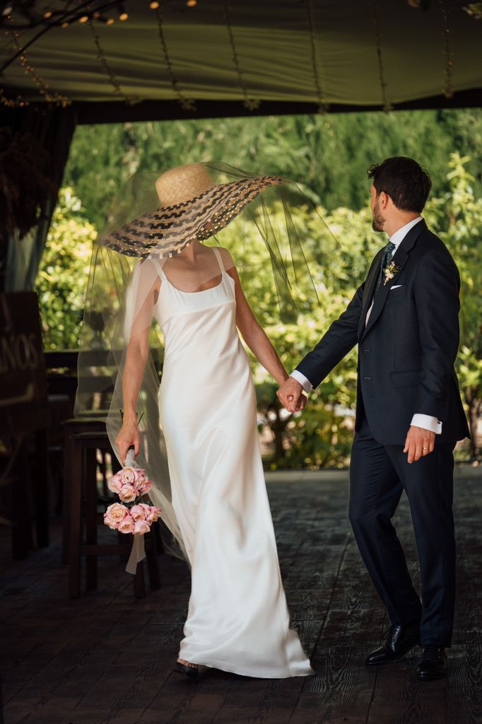 Boda en Elche con vestido de Helena Mareque