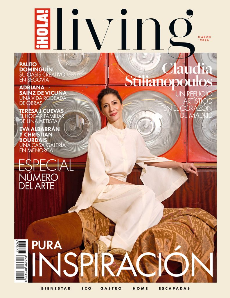 Claudia Stilianopoulos en portada de HOLA! Living de marzo