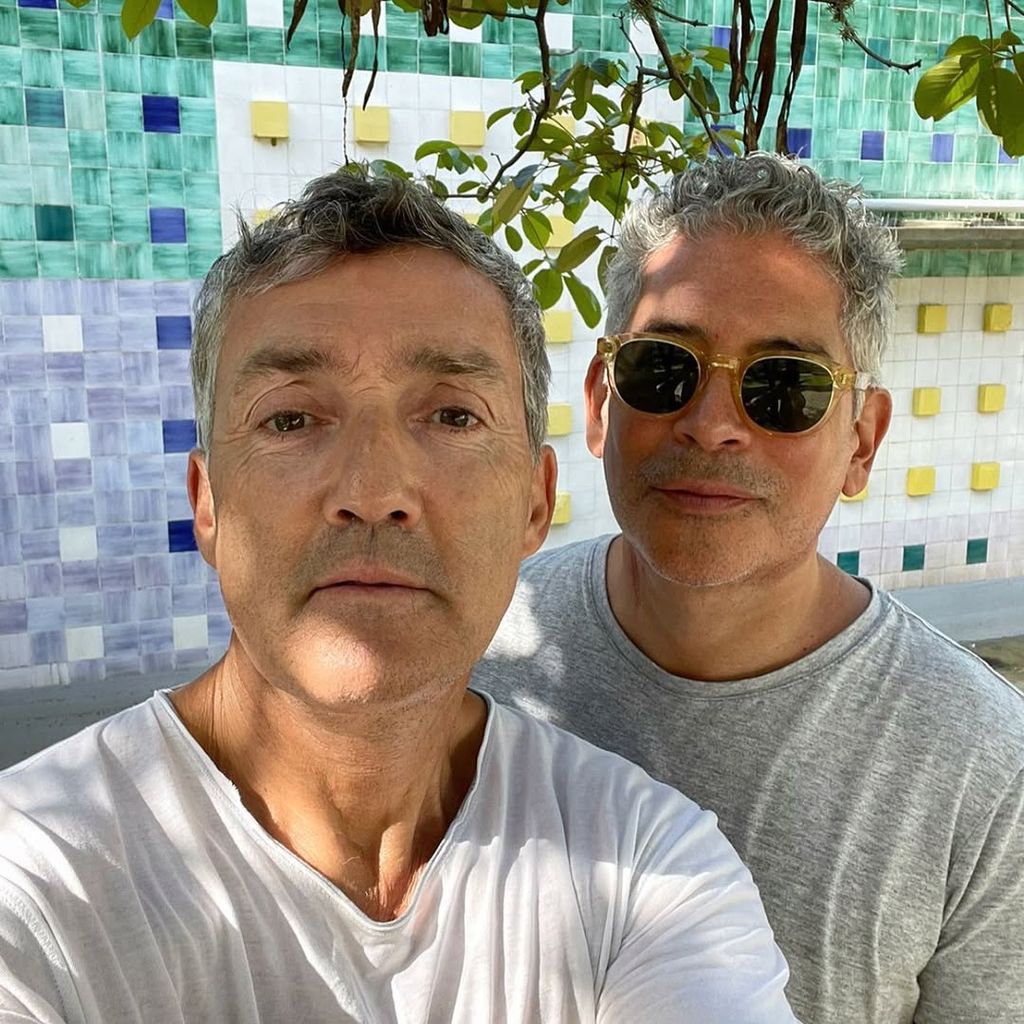 Boris Izaguirre con su marido Rubén