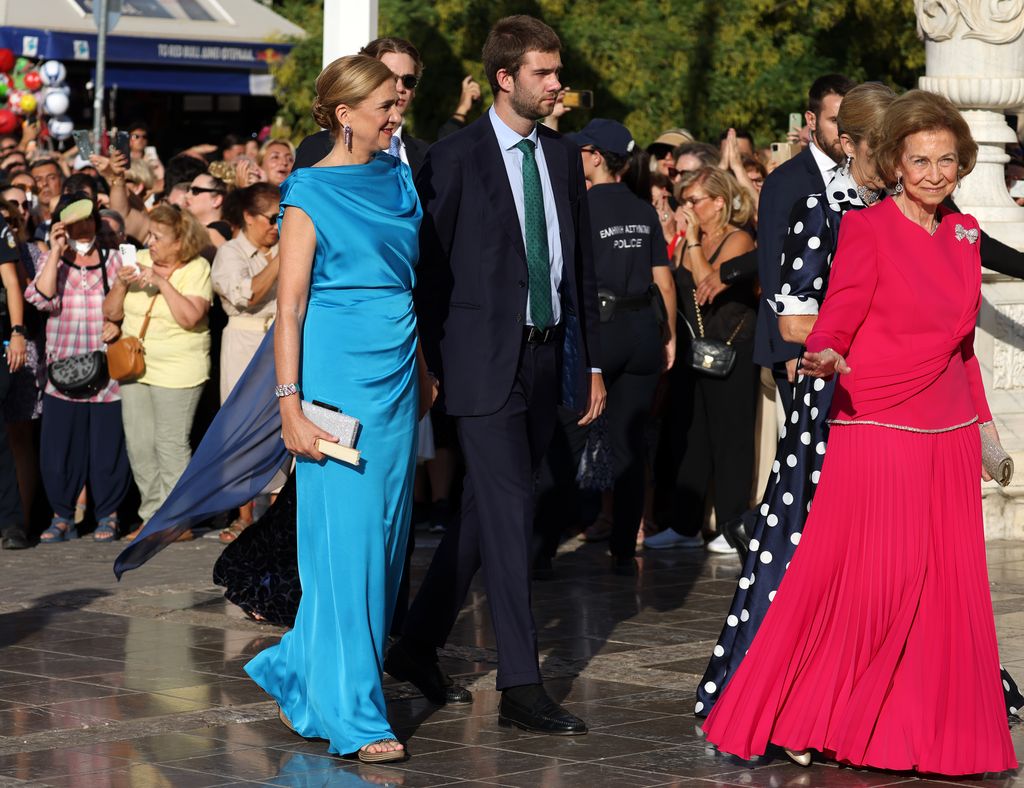 Como siempre que va a Grecia, la reina Sofía recibió un caluroso aplauso a su llegada