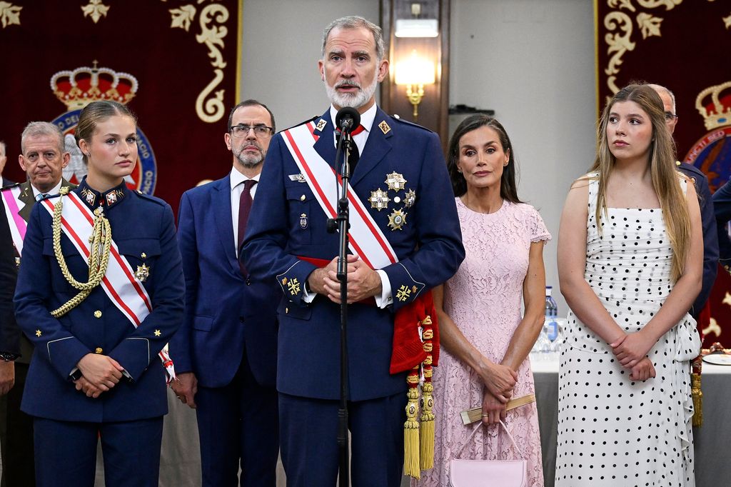 Tras el minuto de silencio por los fallecidos en el incendio de Almería, Felipe VI ha tomado la palabra