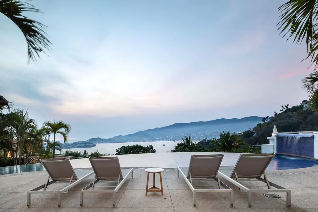 Con vistas impresionantes, no es de extrañar que Karime Pindter adore este Airbnb en la playa