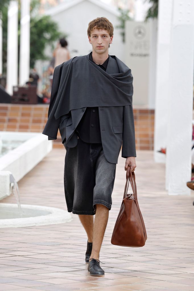 Adolfo Dominguez Primavera Verano 2027 Fashion Week Madrid