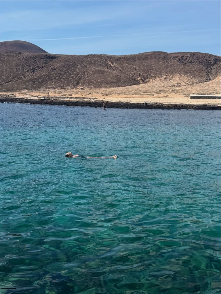 Disfrutando de ese agua cristalina de las islas