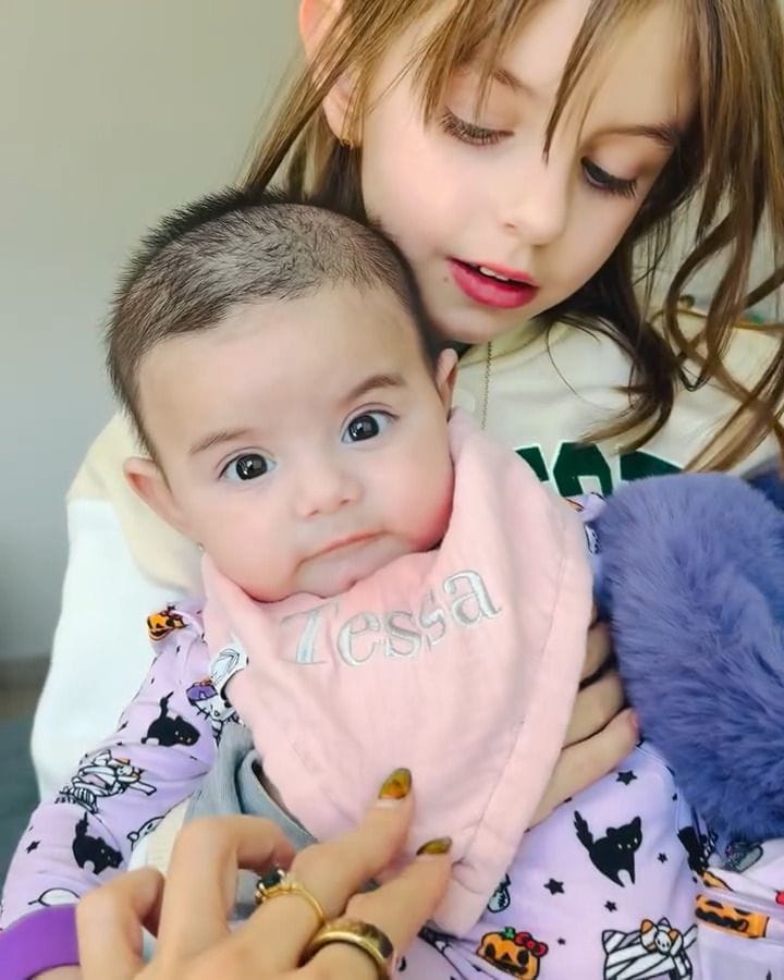 Tessa es la consentida de Kailani 