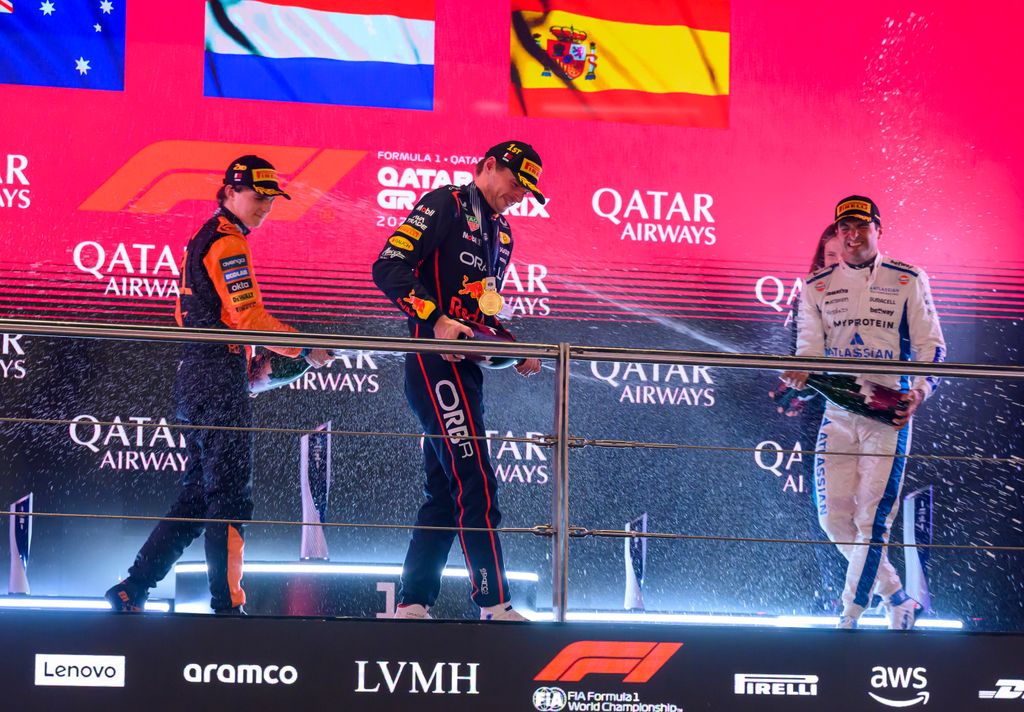 Lluvia de champagne en Catar