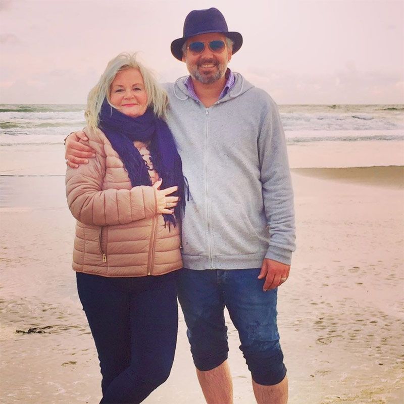 Ari Behn y su madre