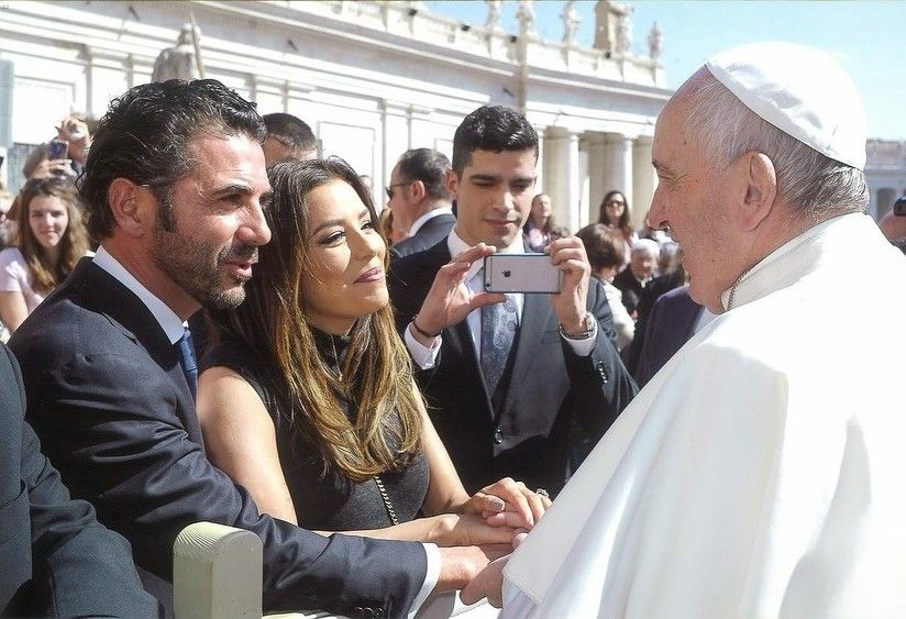 Eva Longoria y Pepe Bastón  en el Vaticano.