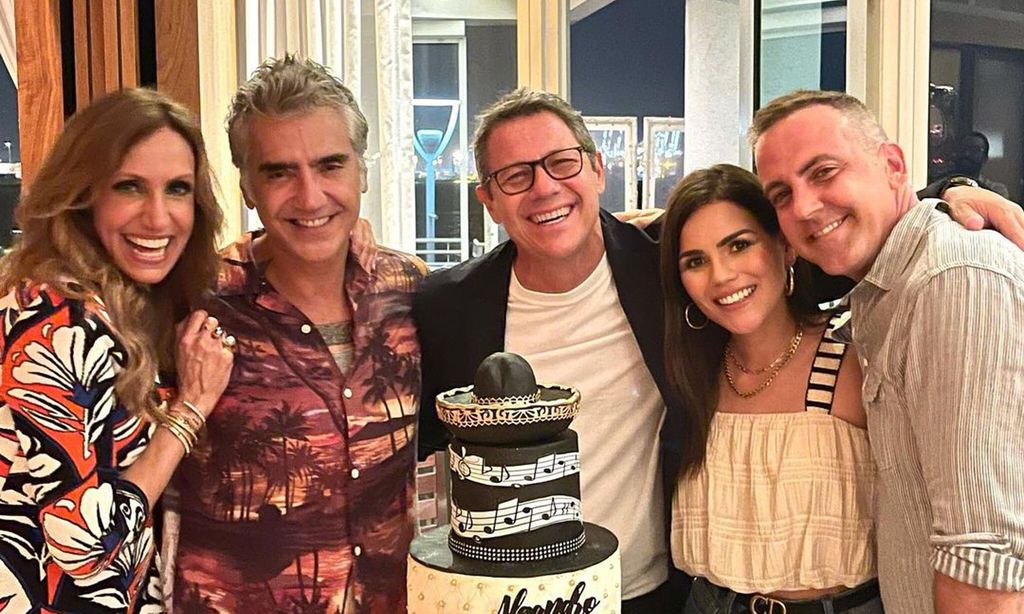 lili estefan karina banda y carlos ponce celebran el cumplea os de alejandro fern ndez