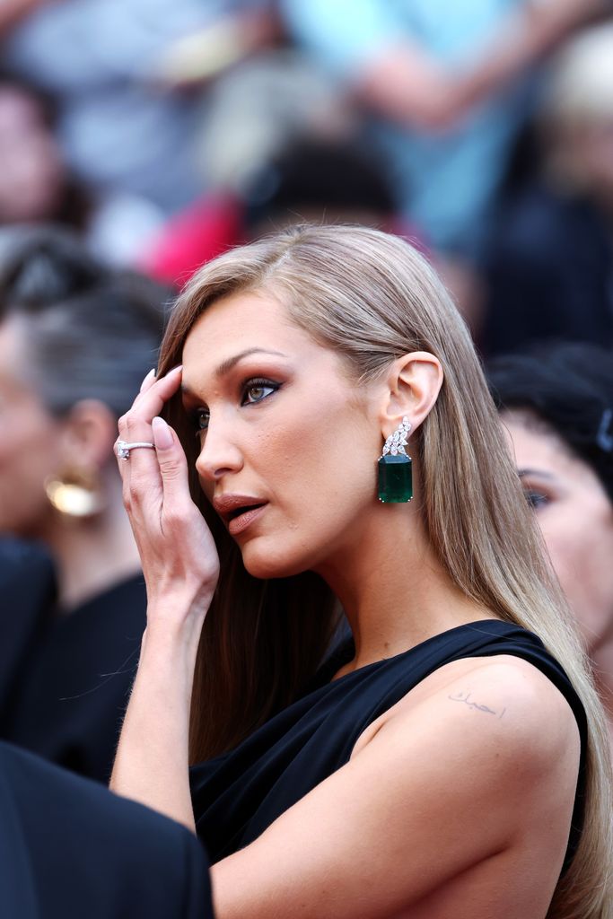Bella Hadid causó sensación en Cannes en mayo de este año.