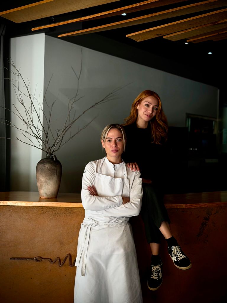 Paula y Andrea se criaron en el restaurante de sus padres.