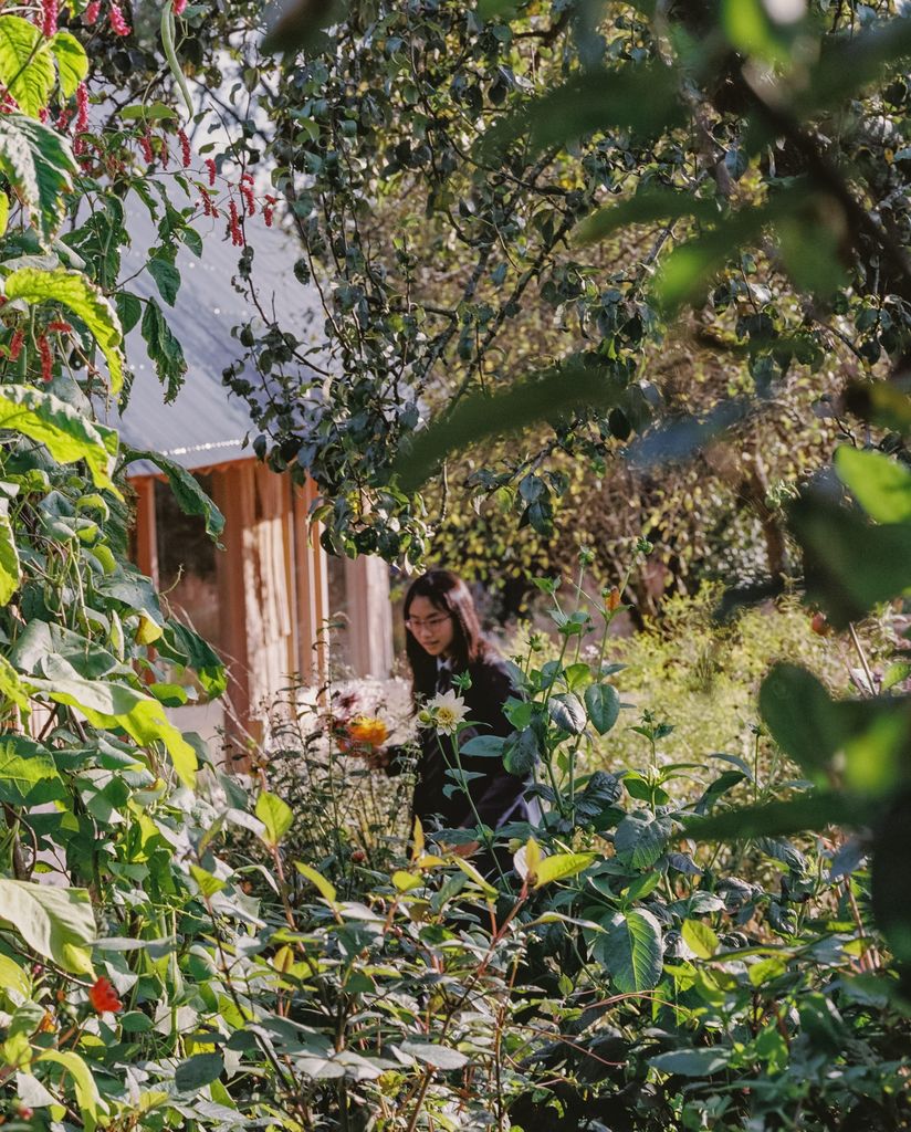 Una niña en el jardín de Tom y Sue Stuart-Smith