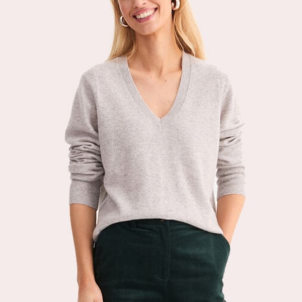 Jersey de cachemira con cuello en V