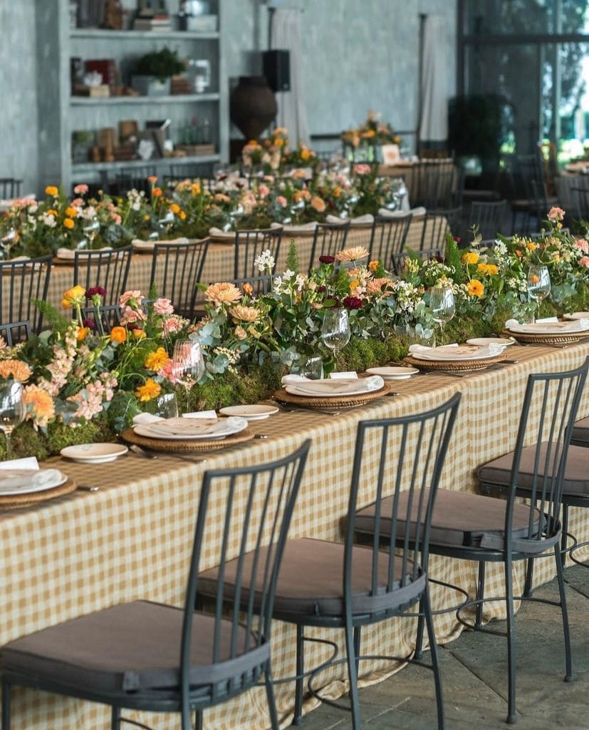 Decoración de bodas con estampado vichy mostaza