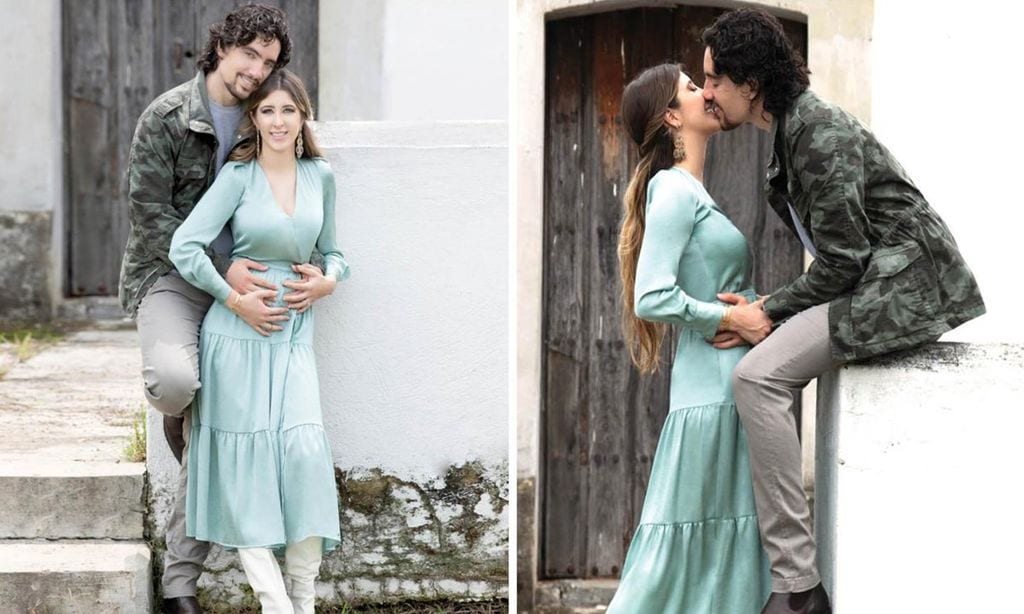 
Cómplices y enamorados, la joven pareja posa presumiendo la pequeña tripita de Alexia, a quien el embarazo le ha sentado de maravilla.
