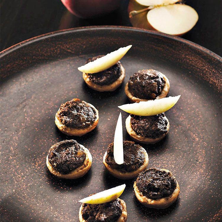 Tartaletas de morcilla con compota de manzana