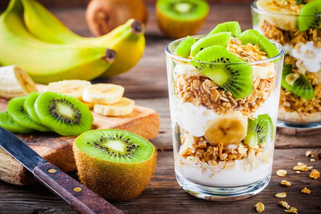 Parfait de plátano y kiwi