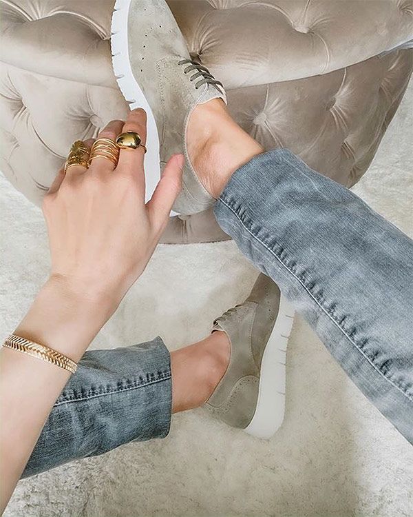 @unisa_shoes_and_accessories