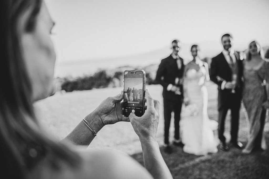Bodas sin teléfonos móviles y pantallas