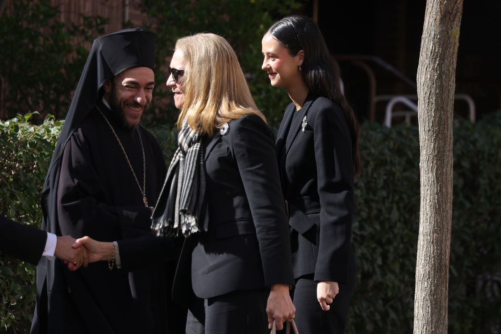 La infanta Elena de Borbón and Victoria Federica Marichalar en el funeral de Irene de Grecia en Madrid