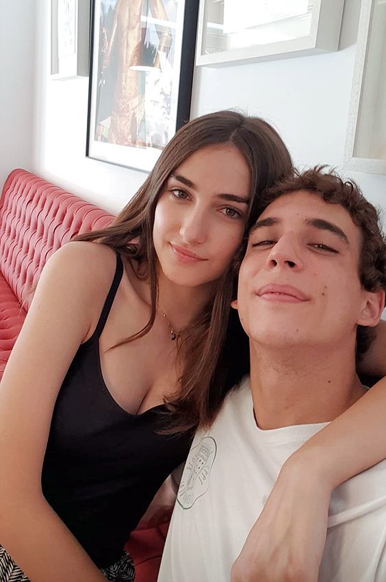 Miguel Herrán y Sandra Escacena