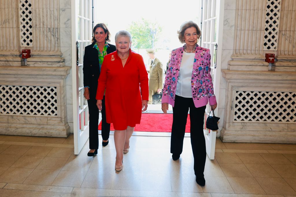 Doña Sofía en el II Simposio America Spain en Washington, 2025
