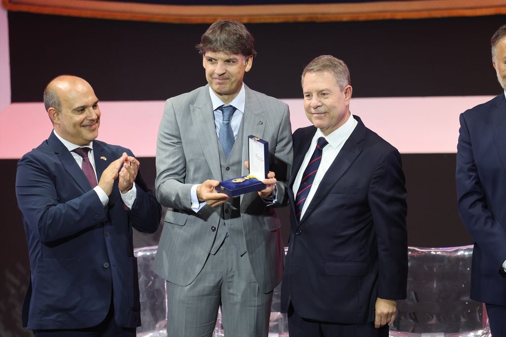 Fernando Morientes recibe la Medalla de Oro de Castilla - La Mancha 