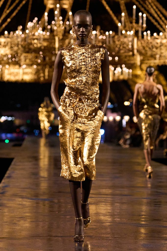 Paris Fashion Week: desfile de Saint Laurent (Primavera/Verano 2027)