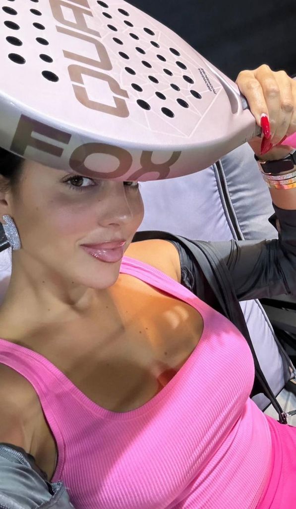 Georgina Rodríguez se corta el pelo en la playa