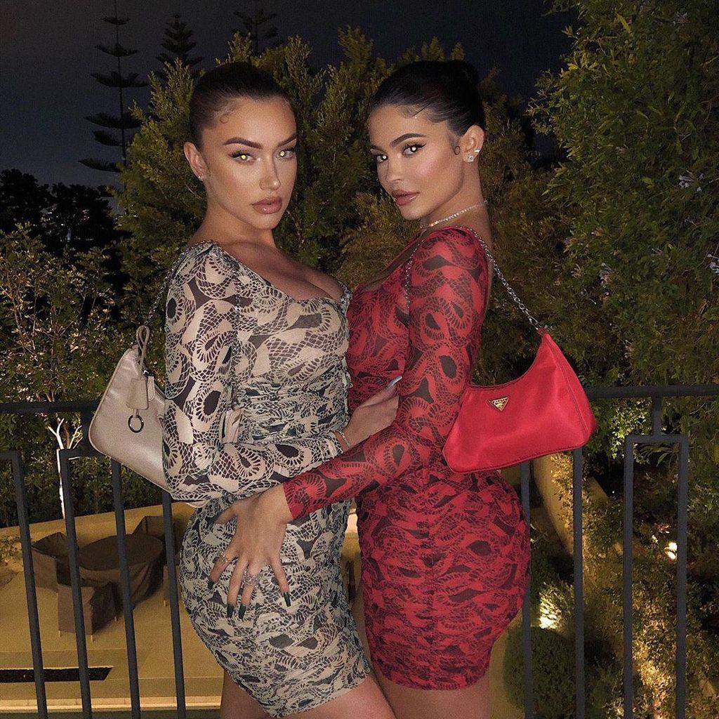 los vestidos ajustados de i am gia tambi n est n entre sus favoritos