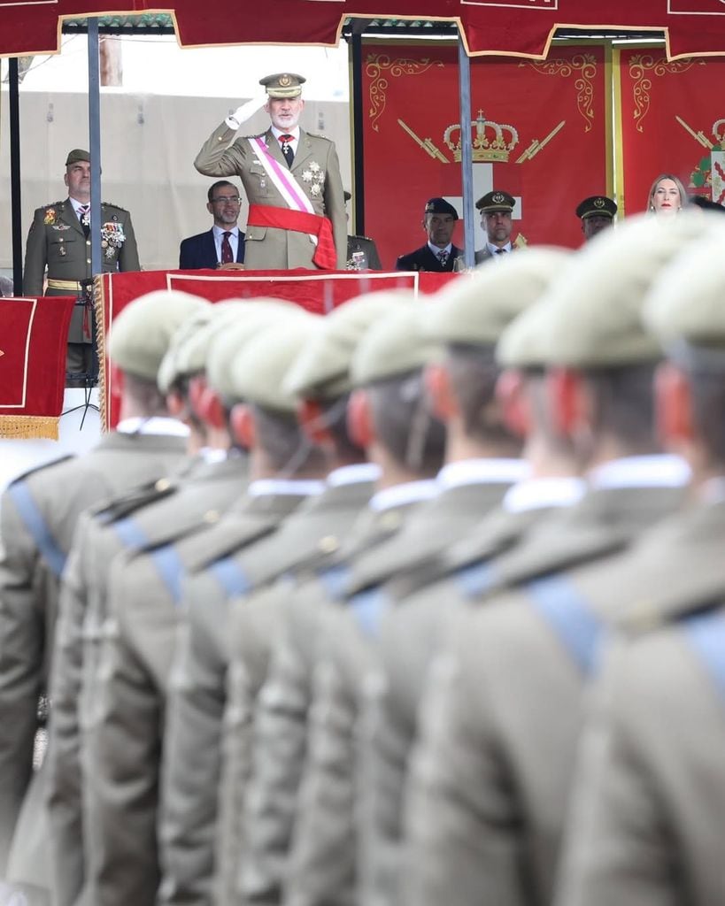 El saludo a las tropas en formación