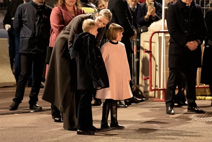 Charlene de Mónaco y sus hijos