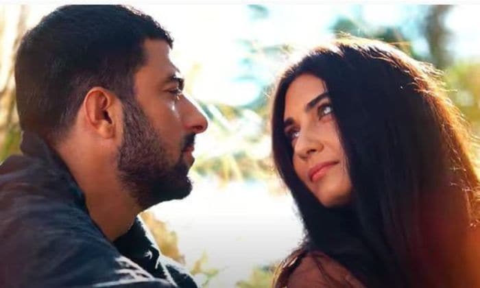 ¿Están enamorados Tuba Büyüküstün y Engin Akyürek de 'La hija del embajador'? 